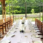 Krojet E Rrogamit Bed & Breakfast