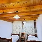 Krojet E Rrogamit Bed and breakfast