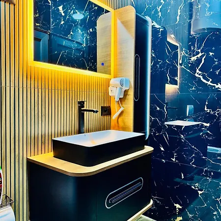 فندق مبيت وإفطار Krojet E Rrogamit فالبني