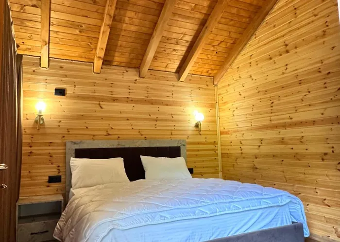 Krojet E Rrogamit B&B 발보너